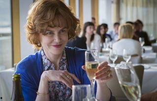 诺米走红不忘家乡小涵娱乐吃瓜